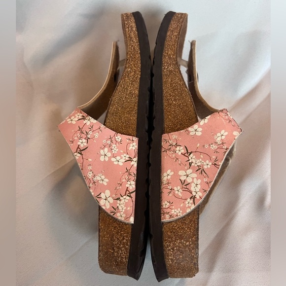 Papillio by Birkenstock Pink Floral Gizeh Sandals Size 5 - Picture 4 of 8